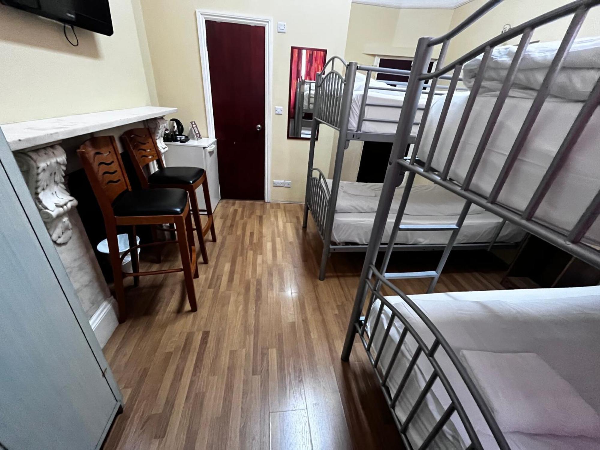 Dolphin Inn - The Lodge Londen Kamer foto